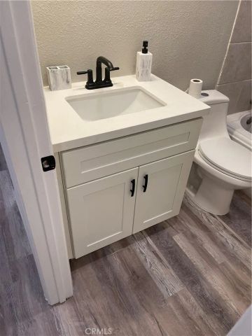 2424 S LAKE Avenue, Ontario, CA 91761