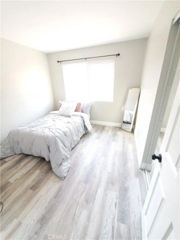 2424 S LAKE Avenue, Ontario, CA 91761