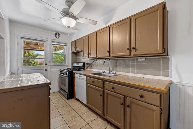1677 LANGFORD RD, Baltimore, MD 21207