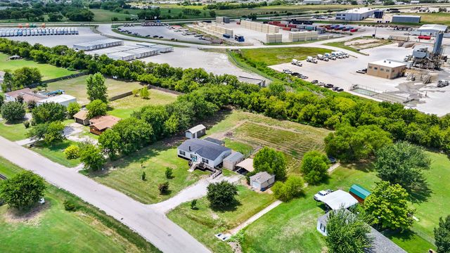 1215 Alliance Boulevard, Rhome, TX 76078