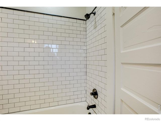 10 S Fremont Avenue, Johnstown, CO 80534