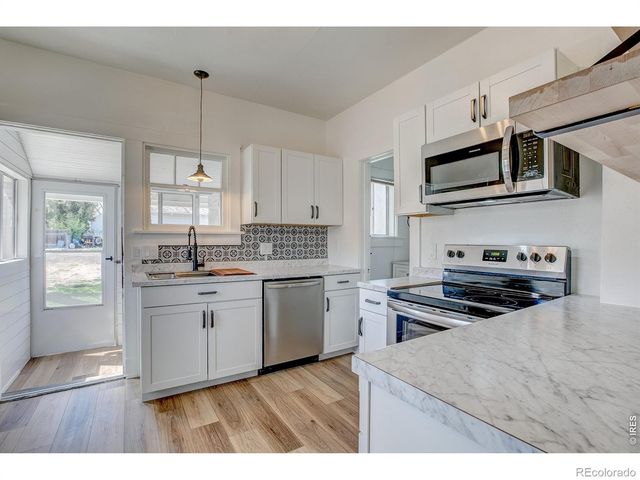 10 S Fremont Avenue, Johnstown, CO 80534