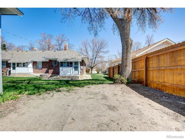 10 S Fremont Avenue, Johnstown, CO 80534