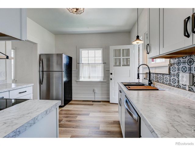 10 S Fremont Avenue, Johnstown, CO 80534