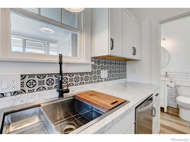 10 S Fremont Avenue, Johnstown, CO 80534