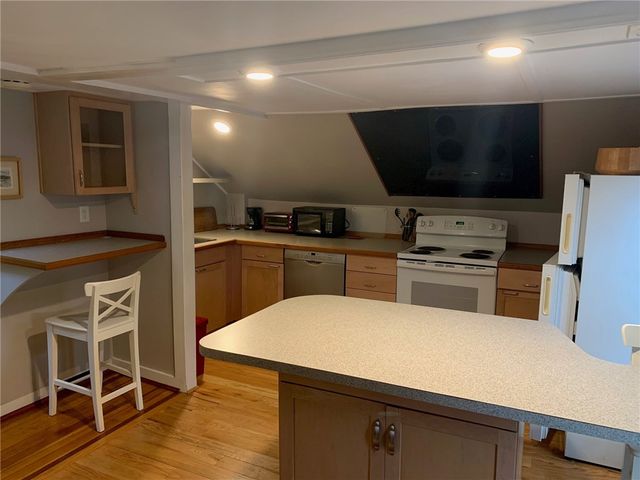 107 Prospect Hill Street 2, Newport, RI 02840