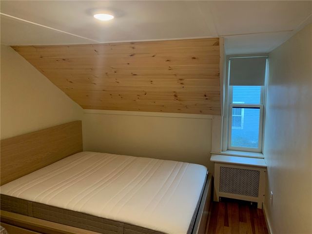 107 Prospect Hill Street 2, Newport, RI 02840