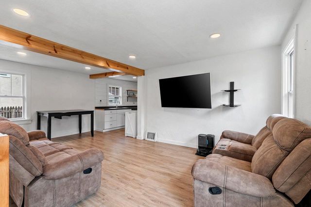 1341 MCCORMICK STREET, Green Bay, WI 54301