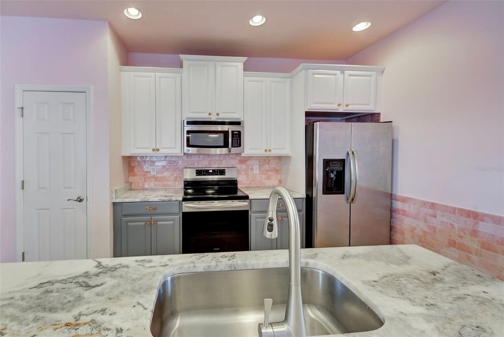 Image 13 of property listing at 4344 LENOX BOULEVARD, Venice, FL 34293