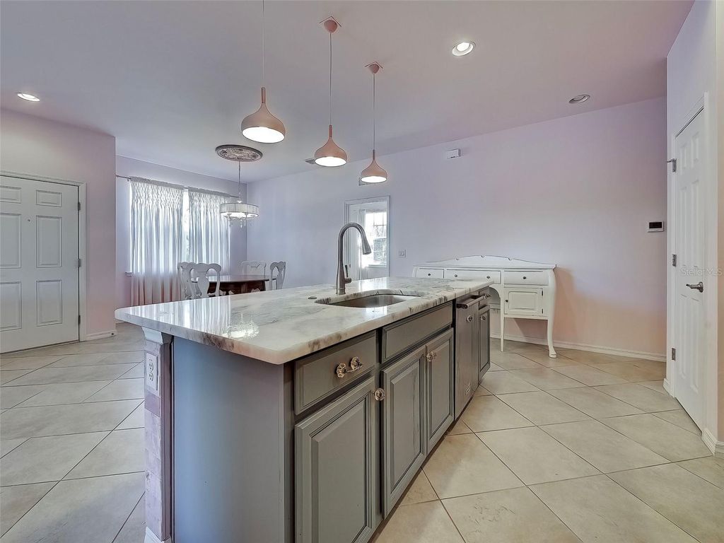 Image 15 of property listing at 4344 LENOX BOULEVARD, Venice, FL 34293