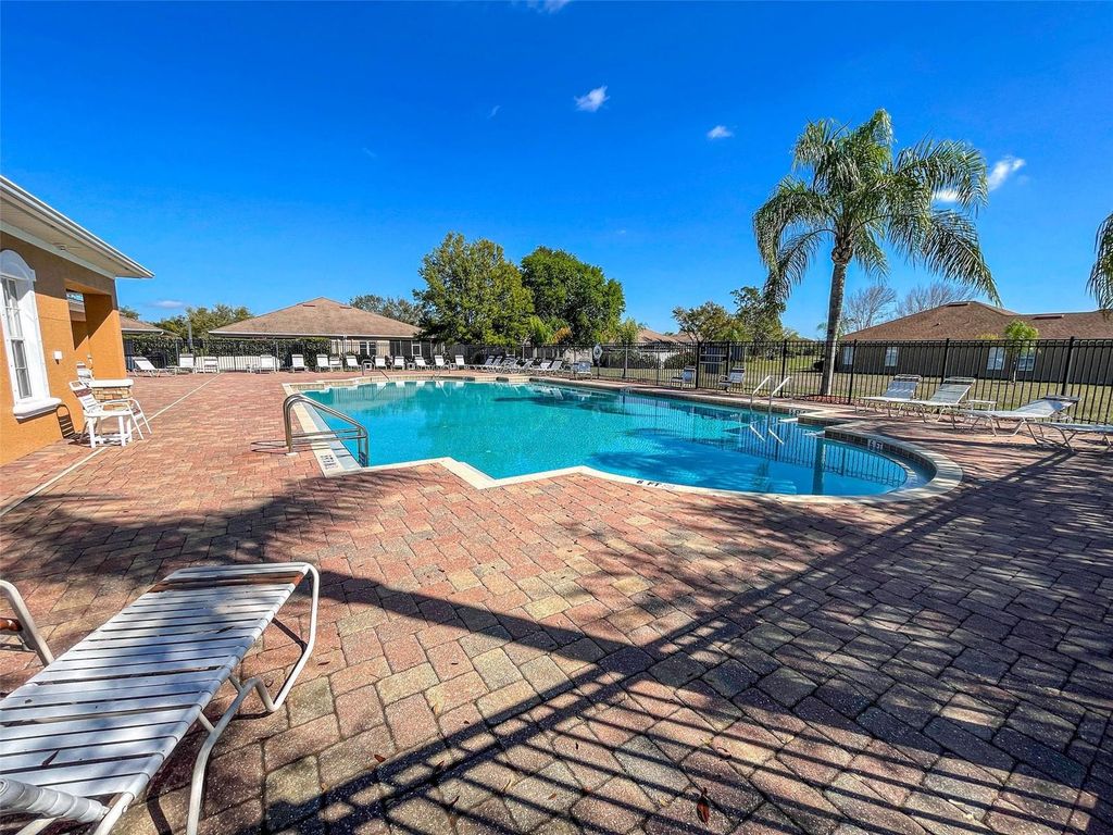 Image 40 of property listing at 4344 LENOX BOULEVARD, Venice, FL 34293