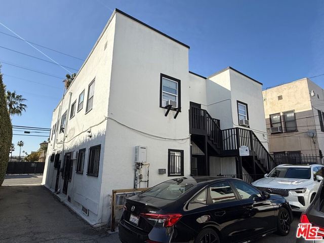710 N Van Ness Avenue, Los Angeles, CA 90038