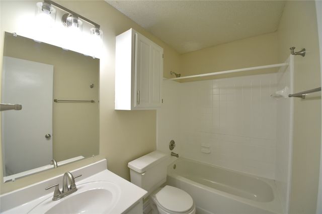 4419 W Madison Place, Broken Arrow, OK 74012