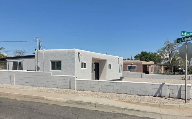 2903 Madison Street NE, Albuquerque, NM 87110