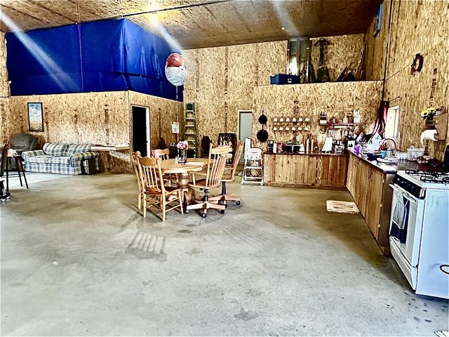 29985 Maystead Road, Burr Oak Twp, MI 49030