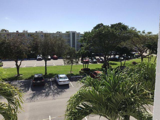 3024 Cambridge B 3024, Deerfield Beach, FL 33442