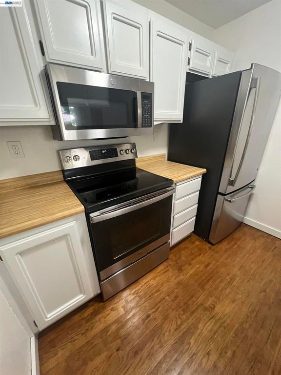 Image 11 of property listing at 5455 Kirkwood Dr C8, Concord, CA 94521