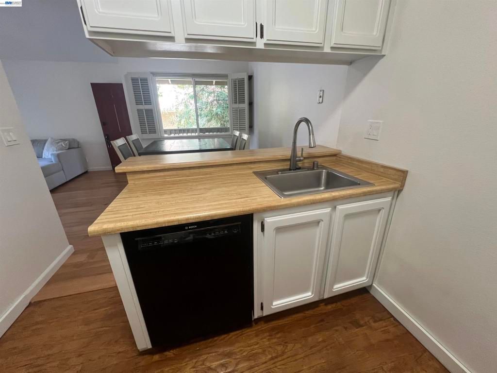Image 12 of property listing at 5455 Kirkwood Dr C8, Concord, CA 94521