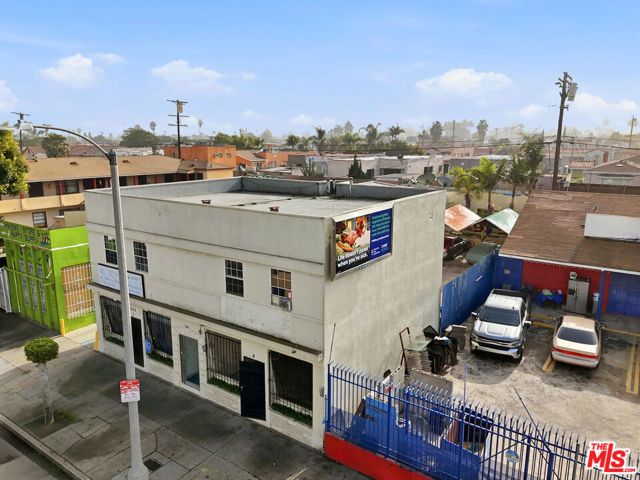 2048 W Florence Avenue, Los Angeles, CA 90047