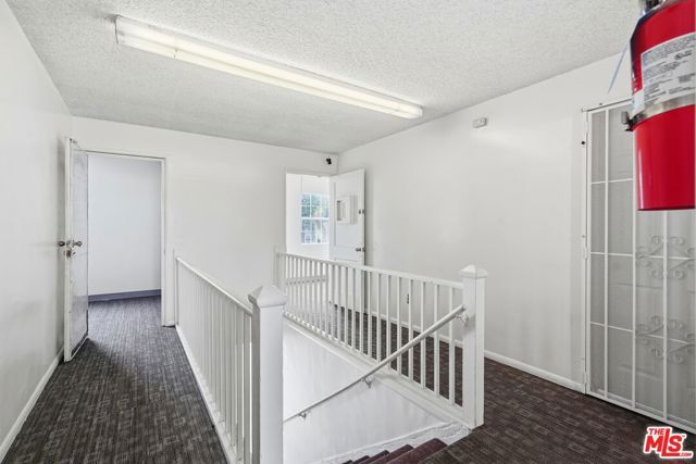 2048 W Florence Avenue, Los Angeles, CA 90047