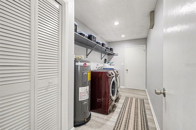 1402 PROVINCETOWN CIRCLE, Lutz, FL 33549