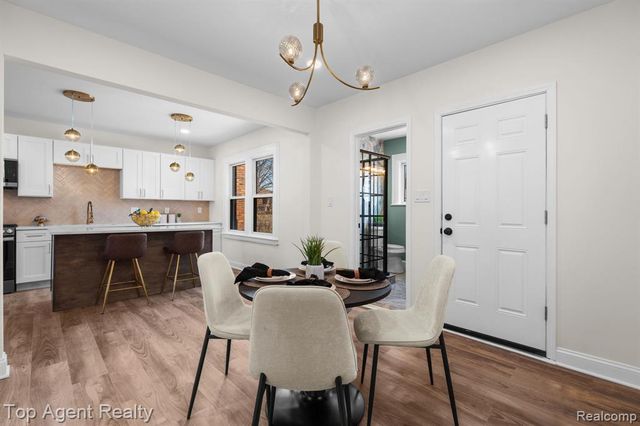 16204 Roselawn Street, Detroit, MI 48221