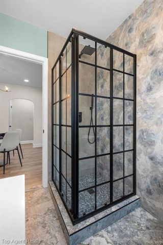 16204 Roselawn Street, Detroit, MI 48221