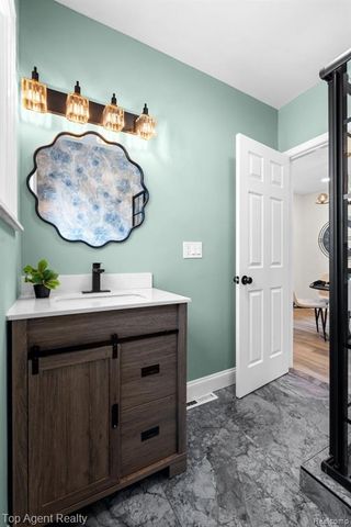 16204 Roselawn Street, Detroit, MI 48221