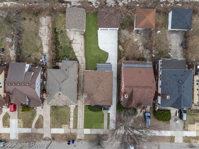 16204 Roselawn Street, Detroit, MI 48221