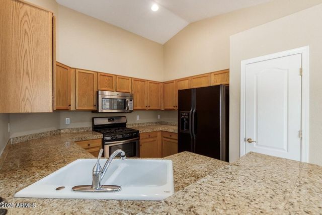 8182 W Pontiac Drive, Peoria, AZ 85382