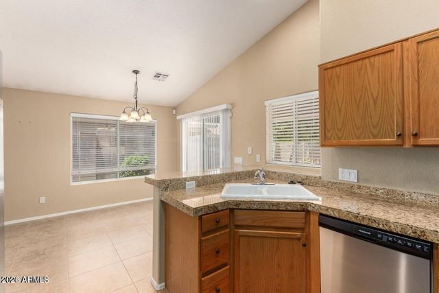 8182 W Pontiac Drive, Peoria, AZ 85382