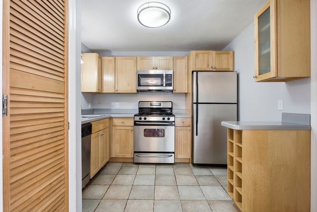 20 Westford St A, Quincy, MA 02169