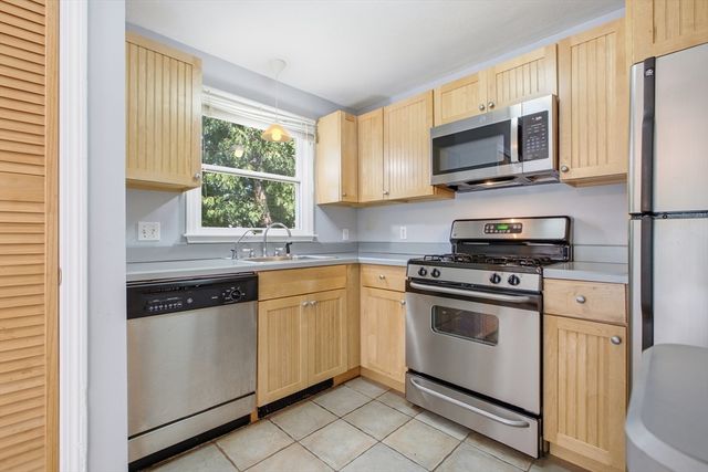 20 Westford St A, Quincy, MA 02169