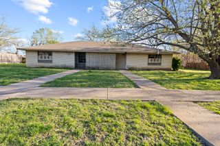 536 Arbor Lane, Lancaster, TX 75134