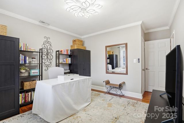 1542 Pecan Avenue, Charlotte, NC 28205