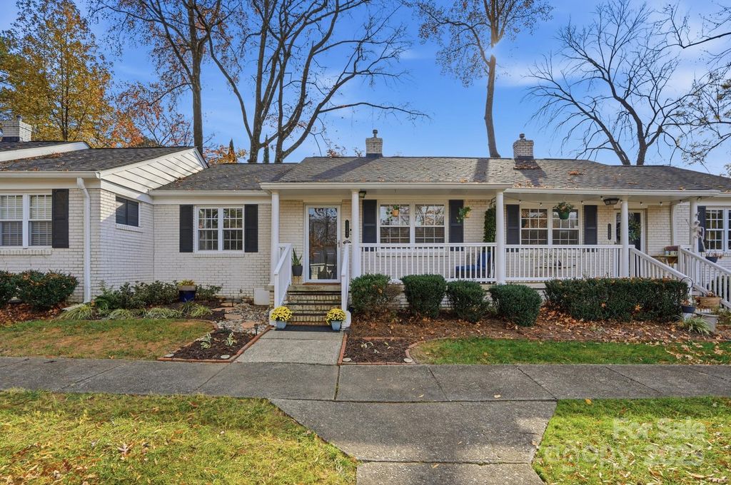 1542 Pecan Avenue, Charlotte, NC 28205