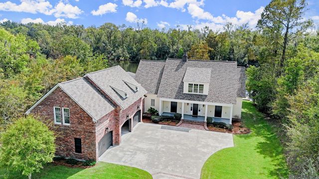 21839 Waterfront East Dr, Maurepas, LA 70449