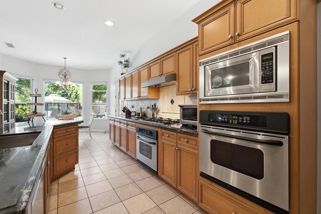 2140 Serena Avenue, Clovis, CA 93619