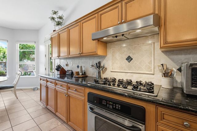 2140 Serena Avenue, Clovis, CA 93619