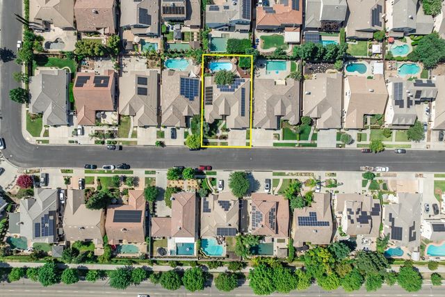 2140 Serena Avenue, Clovis, CA 93619