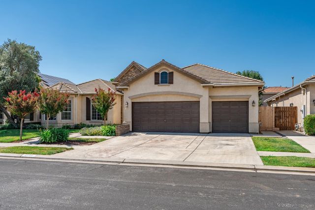 2140 Serena Avenue, Clovis, CA 93619