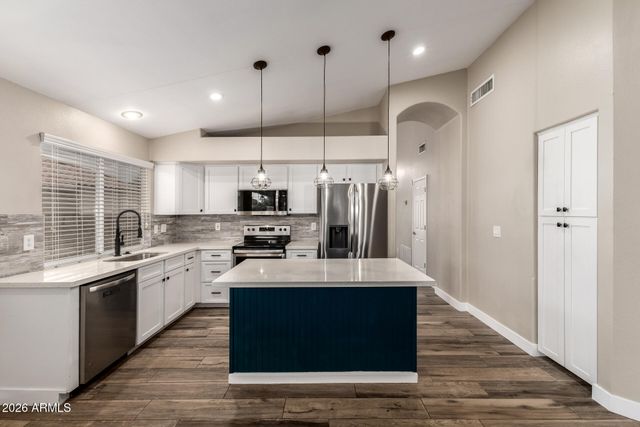 1862 W WILDHORSE Drive, Chandler, AZ 85286