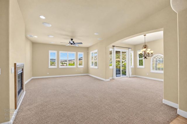 691 Lefevre Dr, Folsom, CA 95630