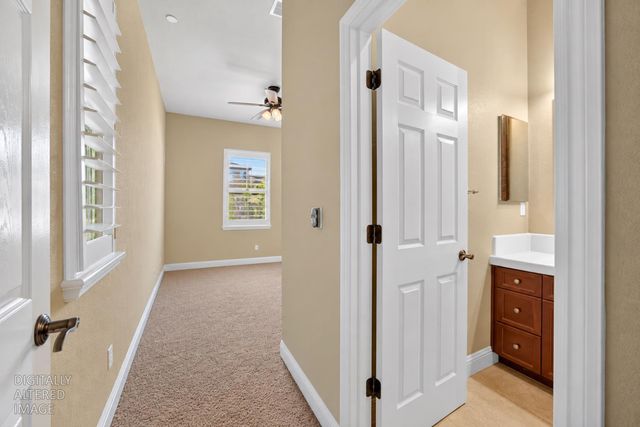 691 Lefevre Dr, Folsom, CA 95630