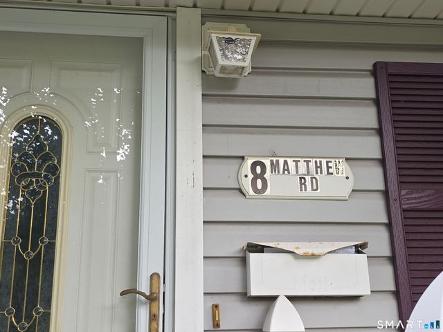 8 Matthew Road, East Hartford, CT 06108