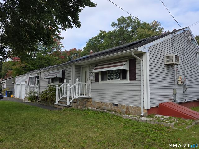 8 Matthew Road, East Hartford, CT 06108