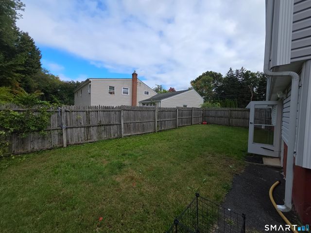 8 Matthew Road, East Hartford, CT 06108