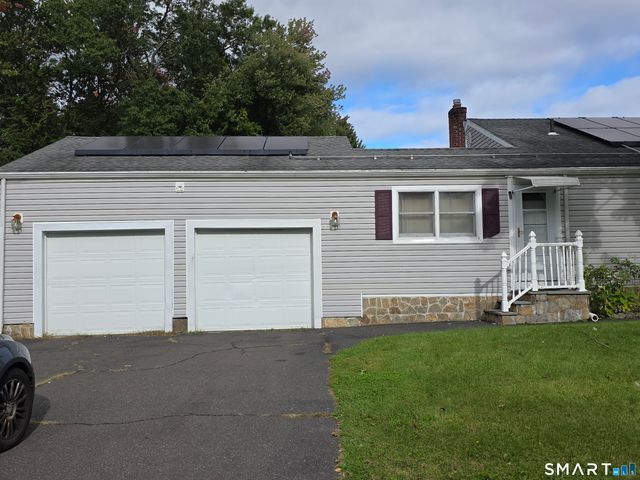 8 Matthew Road, East Hartford, CT 06108