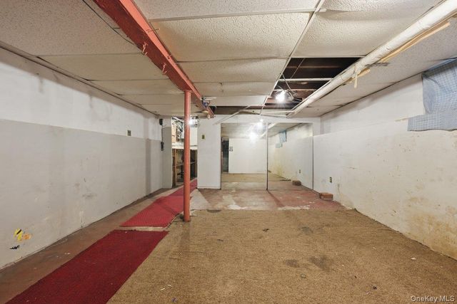 10034 198th Street, Hollis, NY 11423