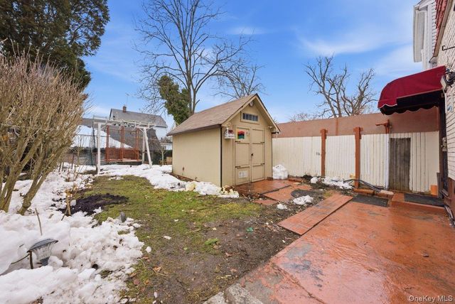 10034 198th Street, Hollis, NY 11423